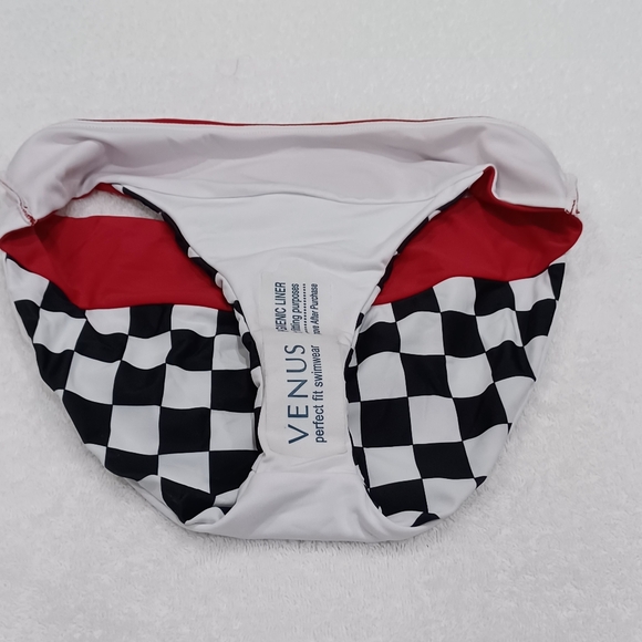 VENUS The Getaway Checkmate Bikini Bottom, size 6 - Picture 10 of 12